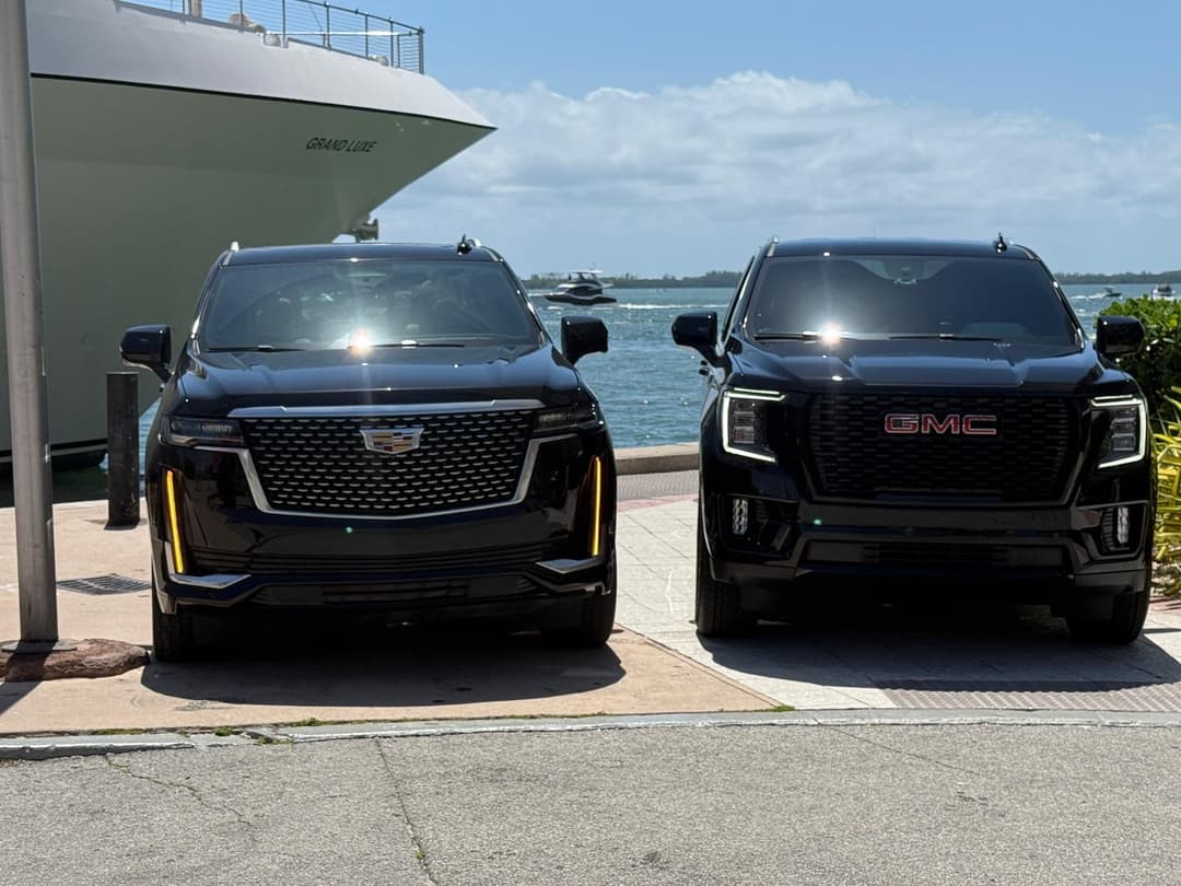 Transportation service car image (black SUV)