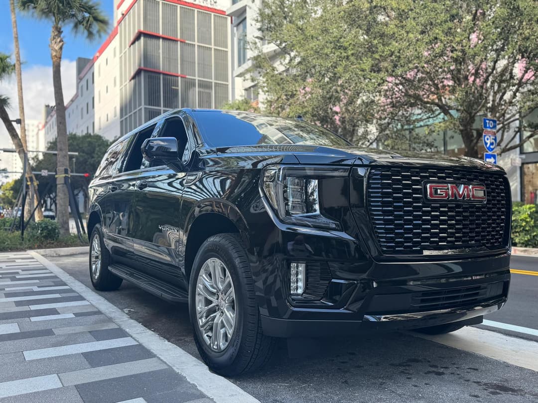Transportation service car image (black SUV)