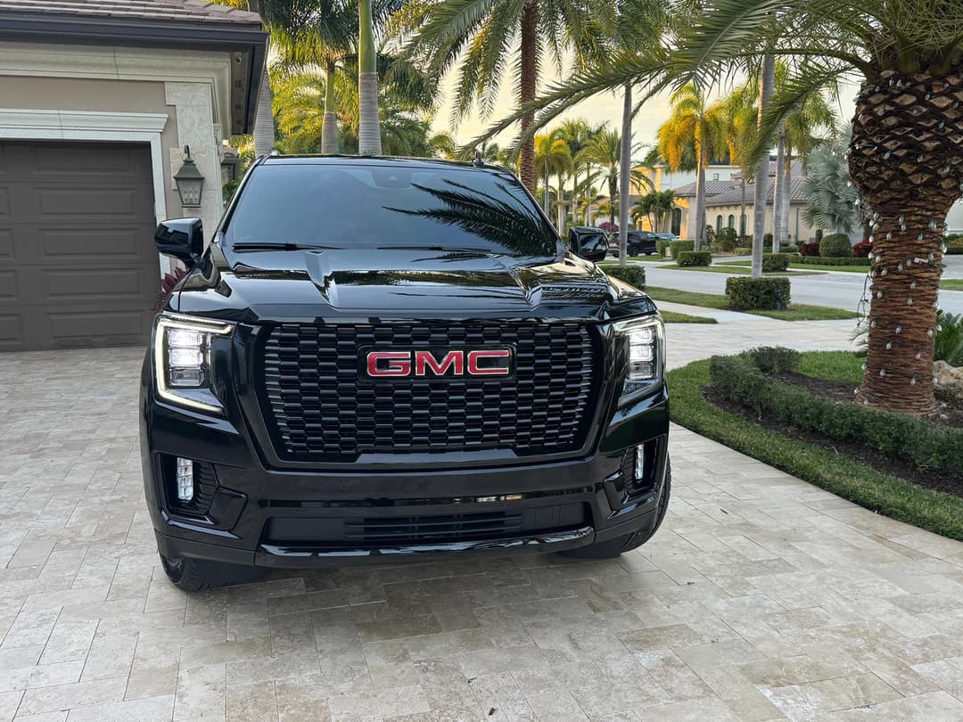 Transportation service car image (black SUV)