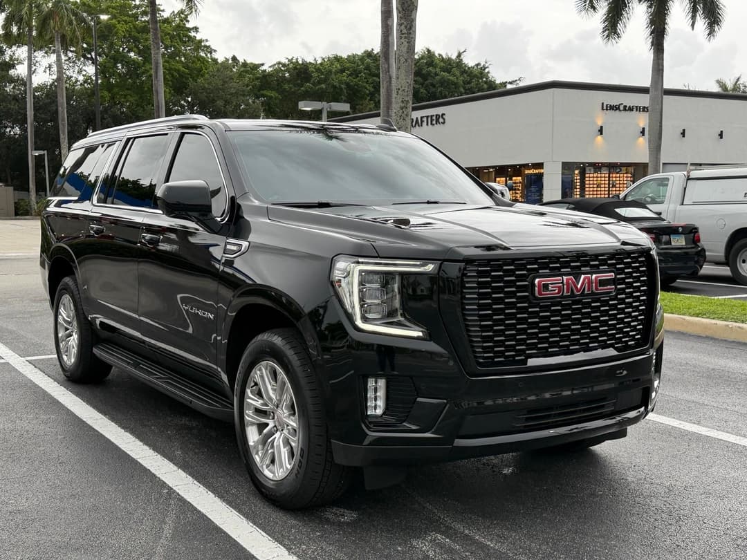 Transportation service car image (black SUV)