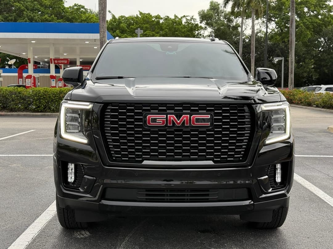 Transportation service car image (black SUV)