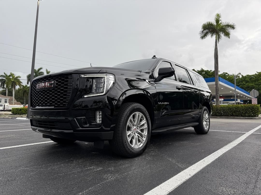 Transportation service car image (black SUV)