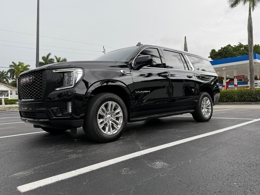 Transportation service car image (black SUV)